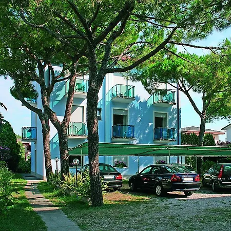 Edera Hotel 2*